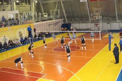 ВК «Рязань» в первом домашнем матче сезона уверенно обыграл «Обнинск»